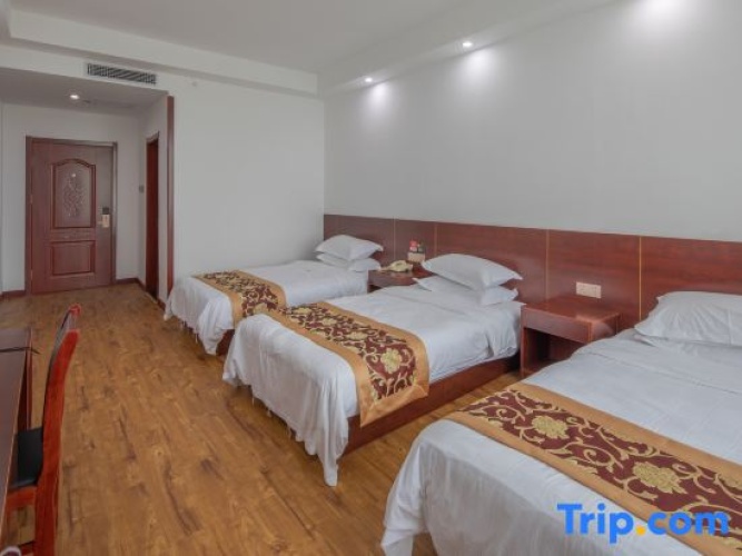 Premium Triple room