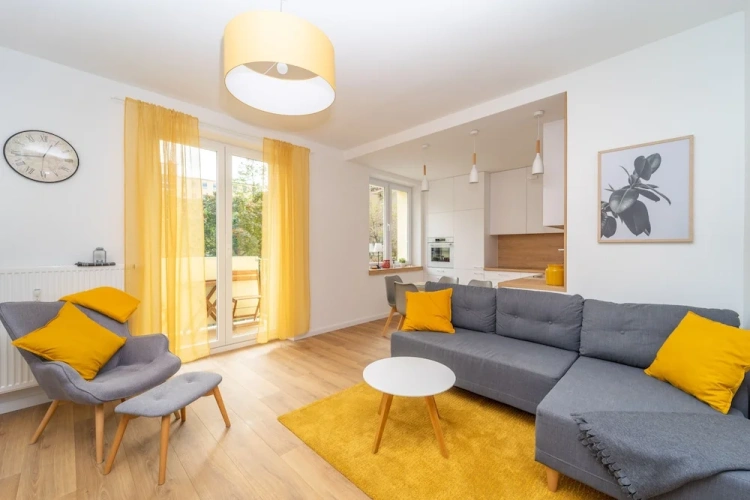 Apartment with balcony