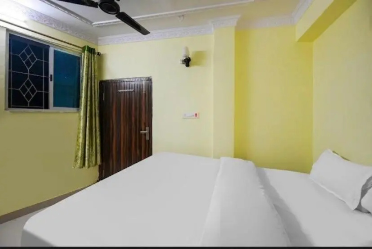 Pop 89428 Oyo Flagship Moon Light Hotel