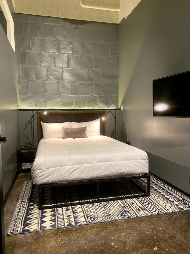 424 Gold Way - Apt. 404 2Bed/1Bath