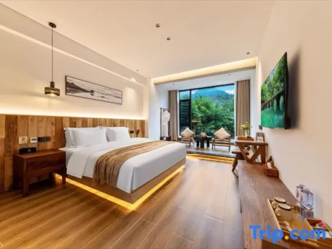 Standard Double room with river view
