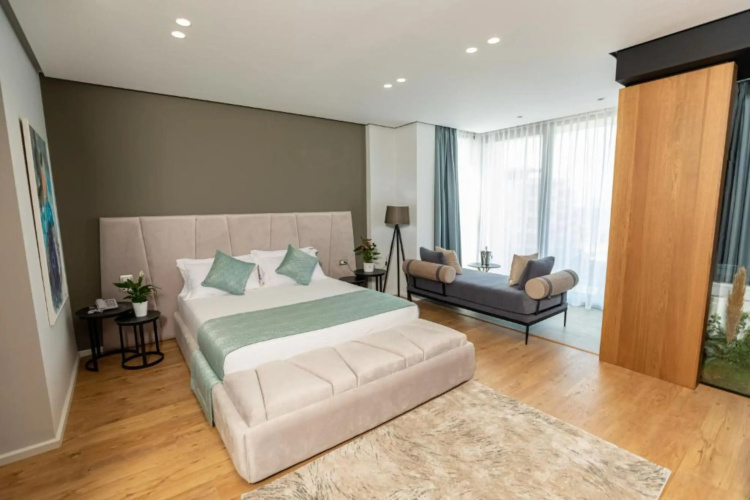 Ames Hotel & SPA