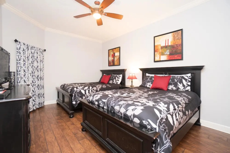 Phoenix West 505 Apartment 3