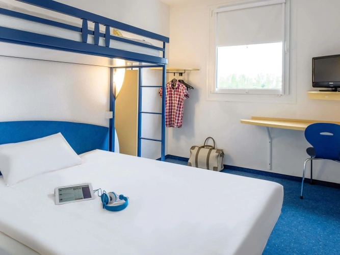 Guest rooms