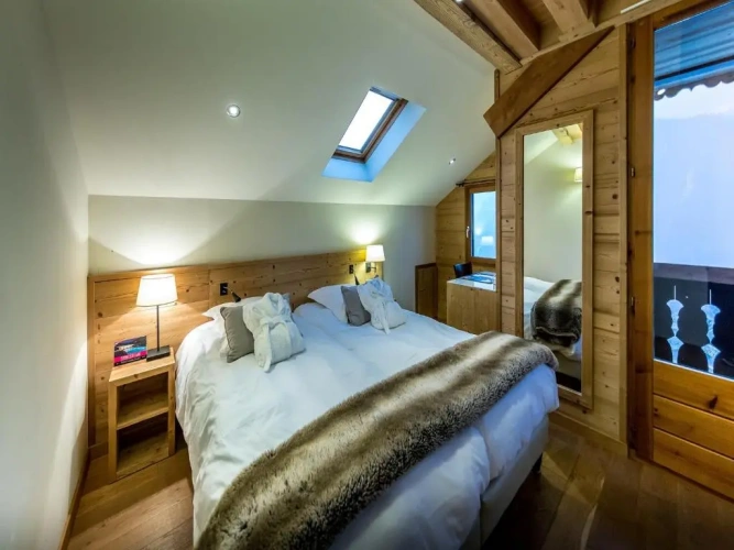 Privilege Quadruple room with balcony and with view