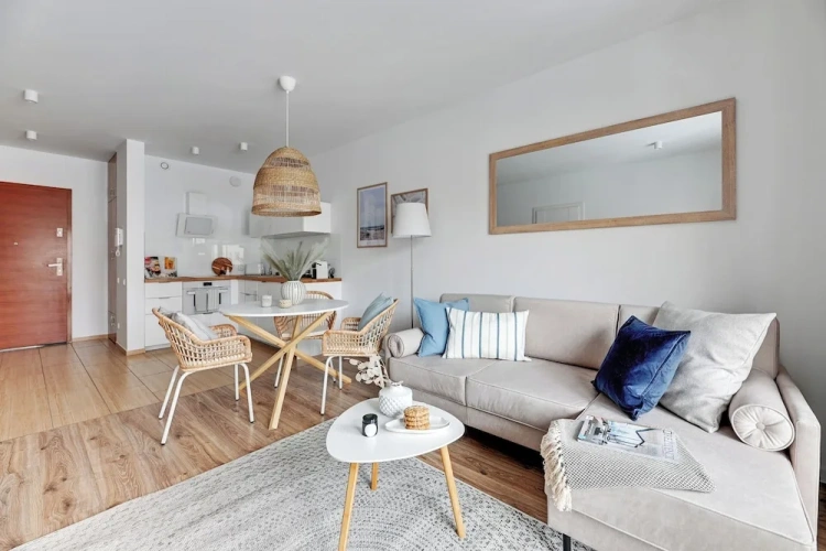 Apartment with balcony