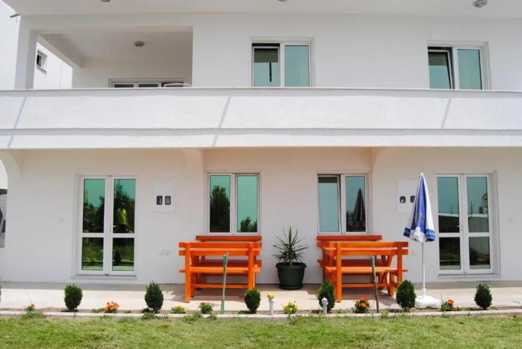 Apartments Eki