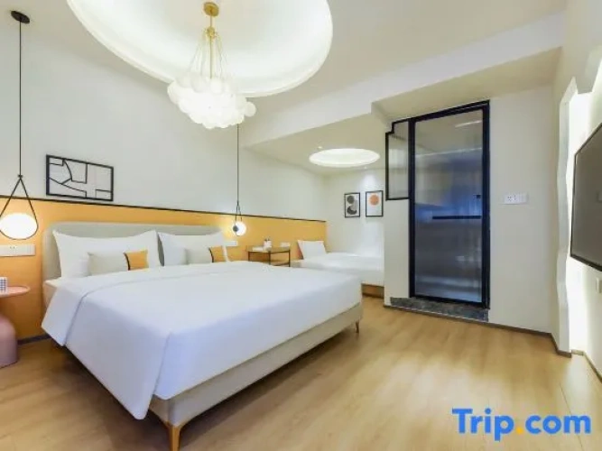 Standard Twin Family room