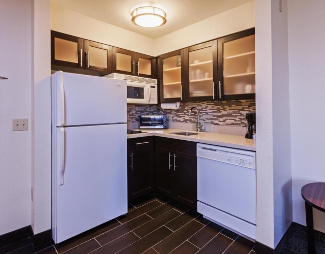 1 Bedroom Suite