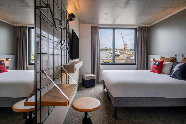 Moxy Bordeaux Hotel photo 8