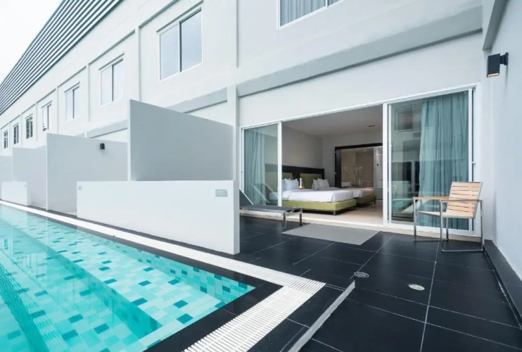 Standard Twin room