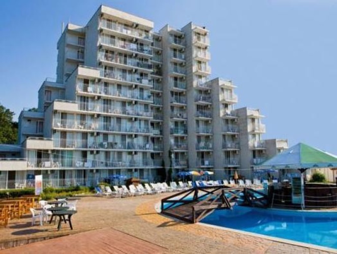 Standard Triple room with sea view
