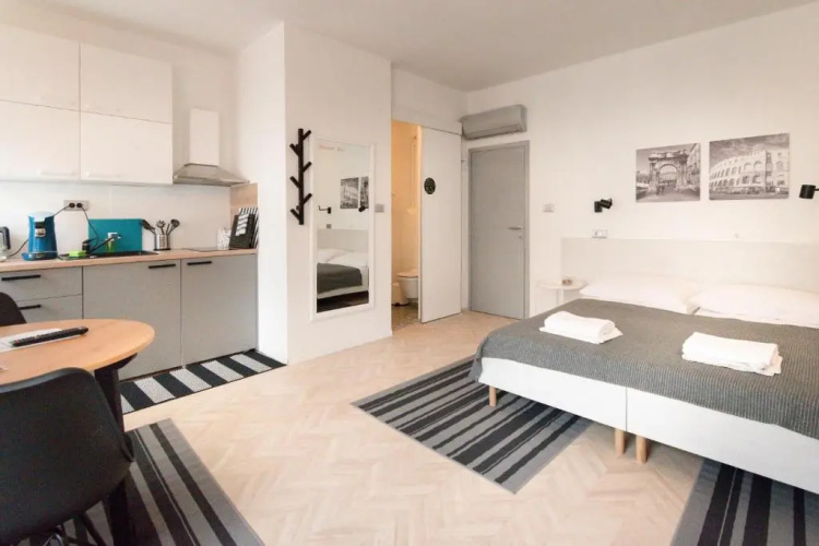 Old Town Pula Studio Apartments