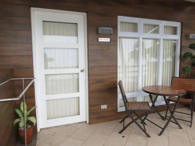 Anilao Discovery Bay Resort