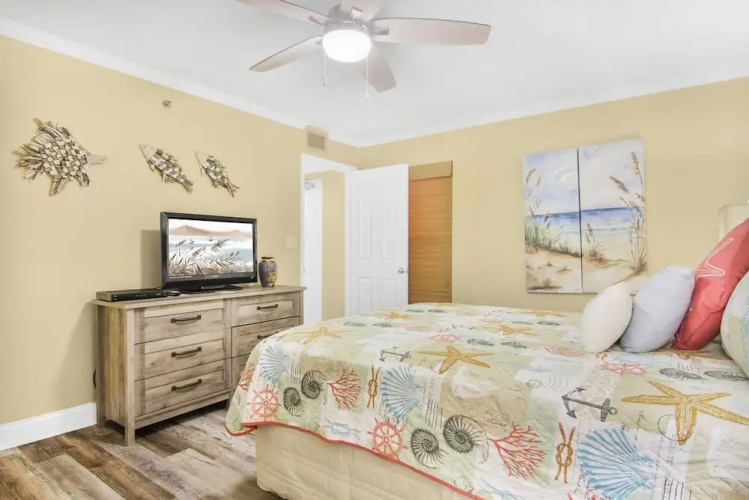 Phoenix I 1047 Gulf-front 2 2 A Amenities