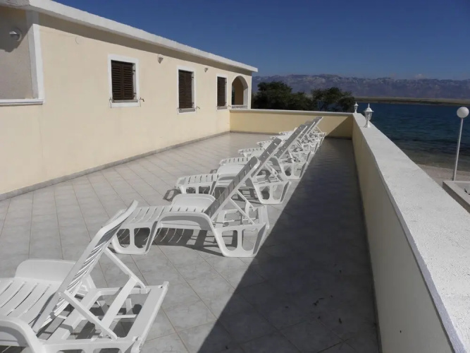 Stjepan- 10 m From Beach - A1 Prizemlje Desno