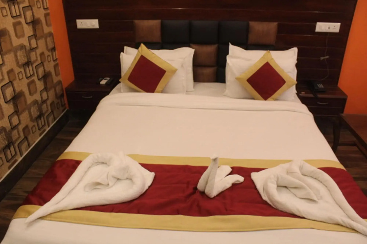 Hotel Grand M.S Srinagar
