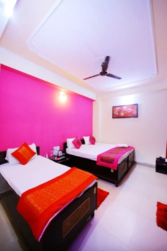 Standard Triple room