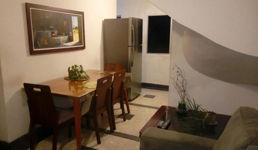 Minha Casa, Seu Hostel