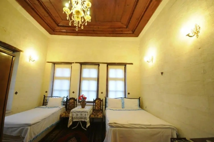 Standard Triple room with view