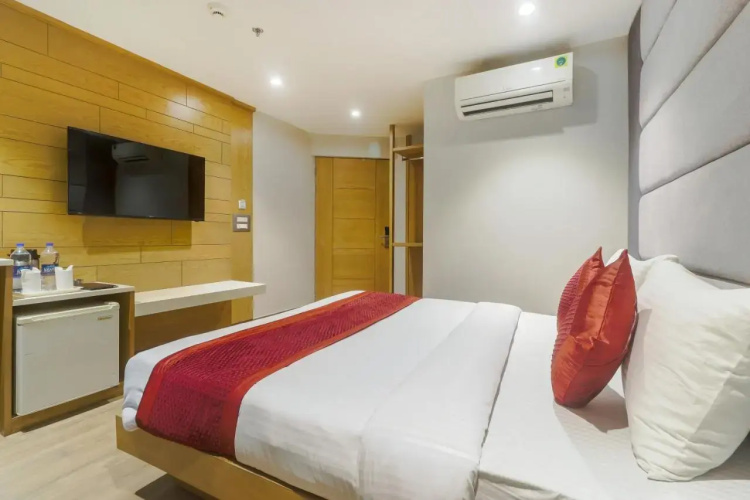 Hotel Bricks, Karol Bagh, New Delhi