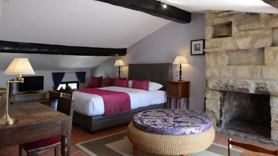 Deluxe room with balcony and with view