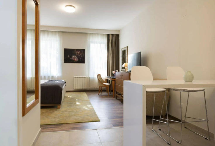 Hotel Avalon