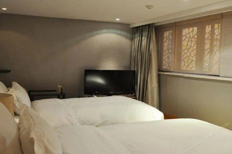 Grand Palace Hotel