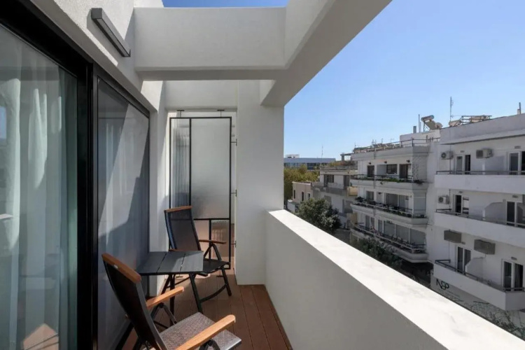 Essence Suites