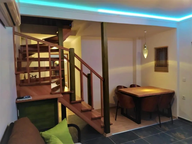 2 Bedrooms Cottage