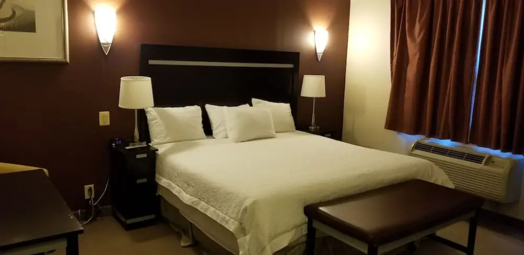 Smithtown Inn