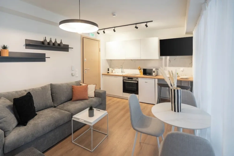 Deluxe Apartment