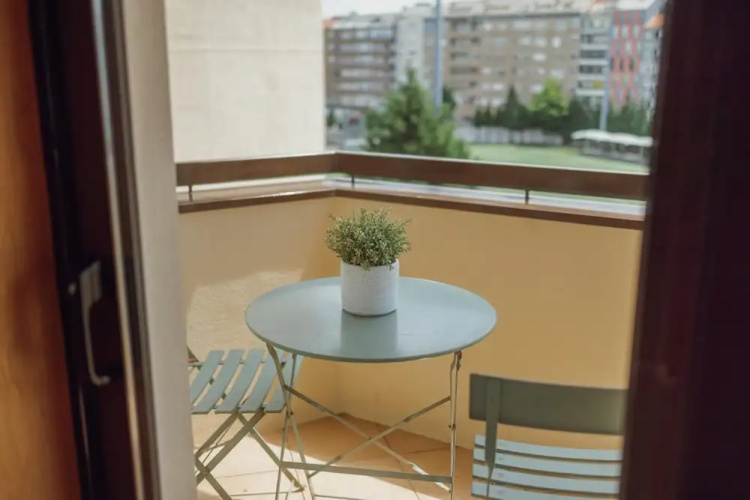 Bright Apartment by Homing