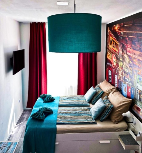 1 Bedroom Apartment
