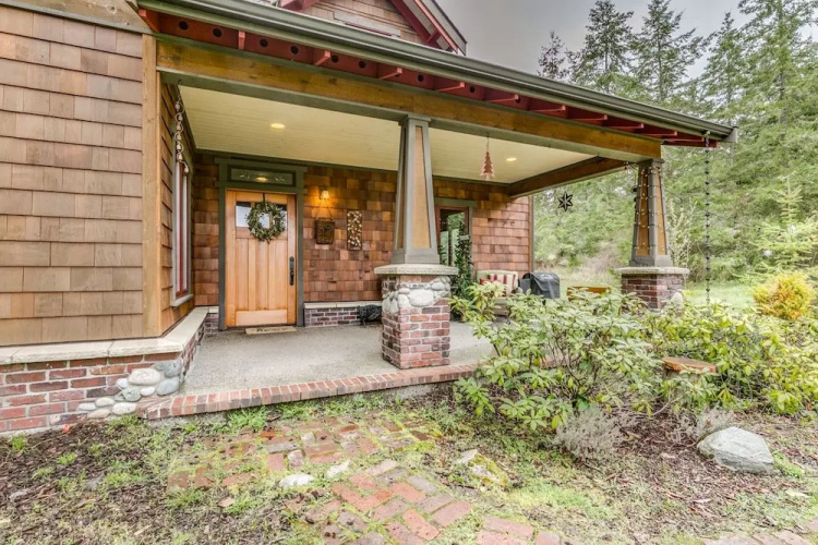 Sequim Chalet