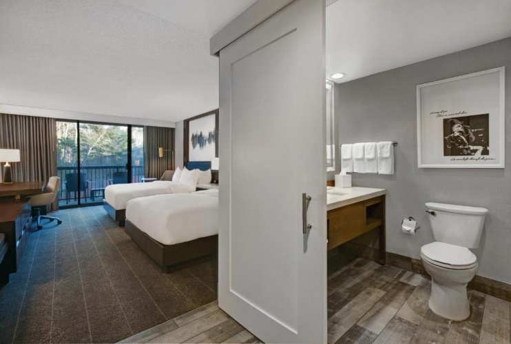 Standard Quadruple room with balcony