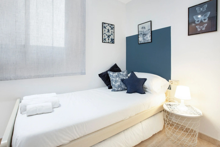 HiGuests - PobleSec Apartment