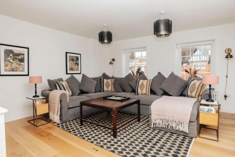2 Bedrooms Double Apartment