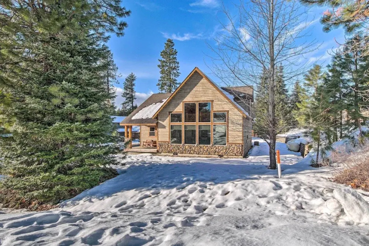 Dog-friendly Ronald Vacation Rental Cabin!