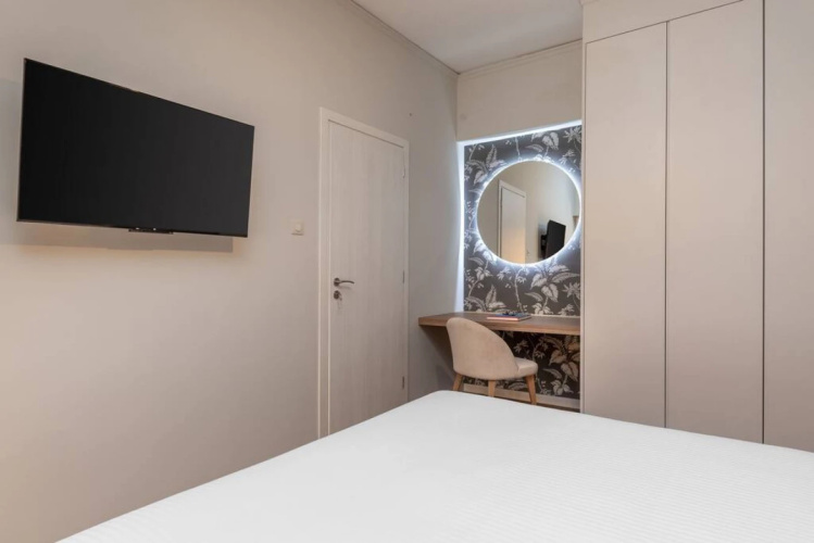 2A · The Beehive Apartment 2A