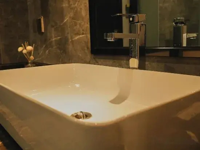 Dongyang E-sports Hotel