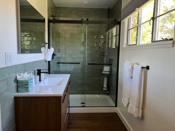 2 Bedrooms Cottage