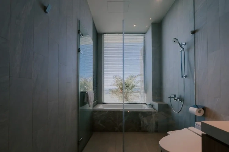 Superior Double room with balcony and with sea view