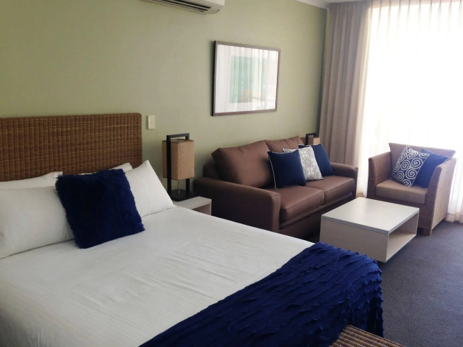 Ettalong Beach Apartments