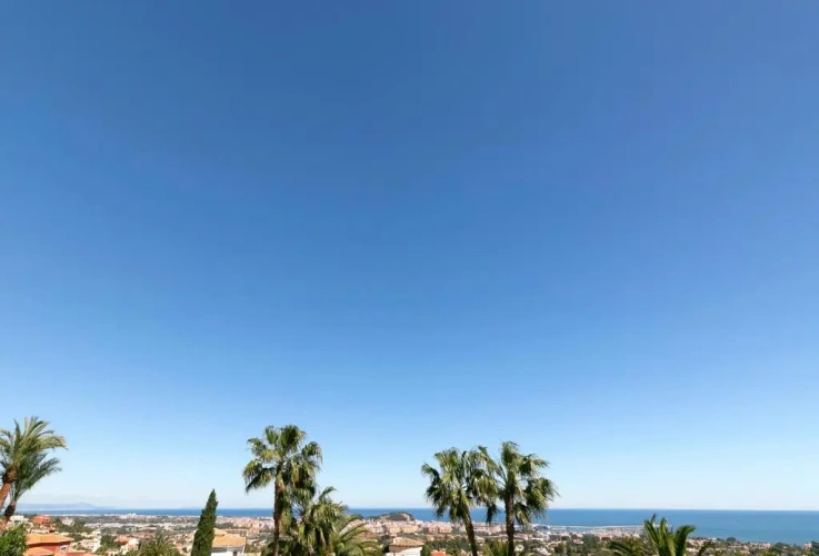 2 Bedrooms Villa