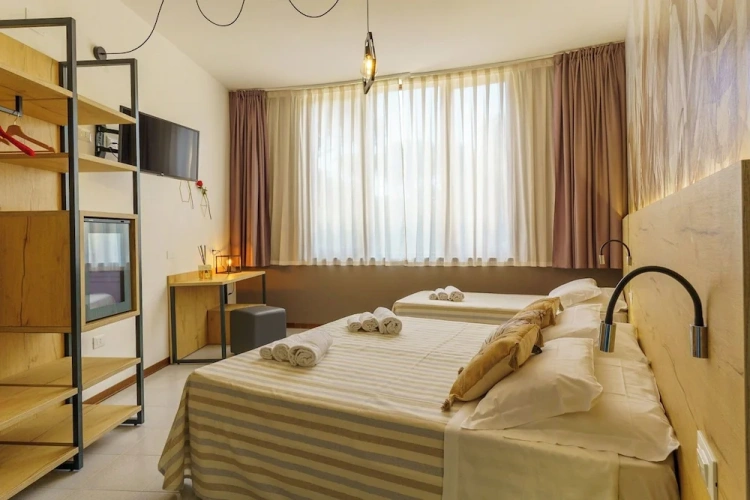 Classic Triple room