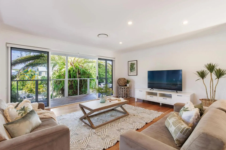 20 Ray Street Sunshine Beach