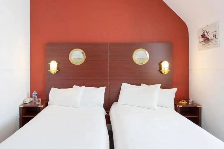 Classic Twin room