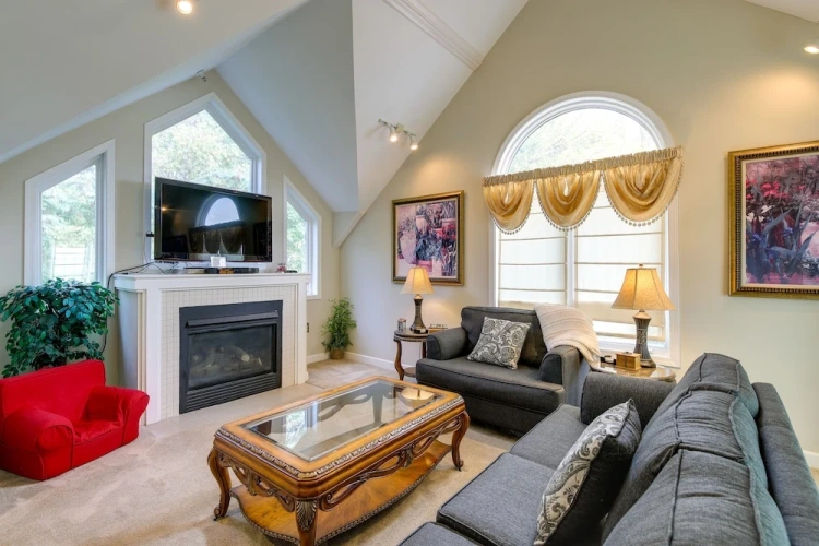 1 Bedroom Apartment with balcony