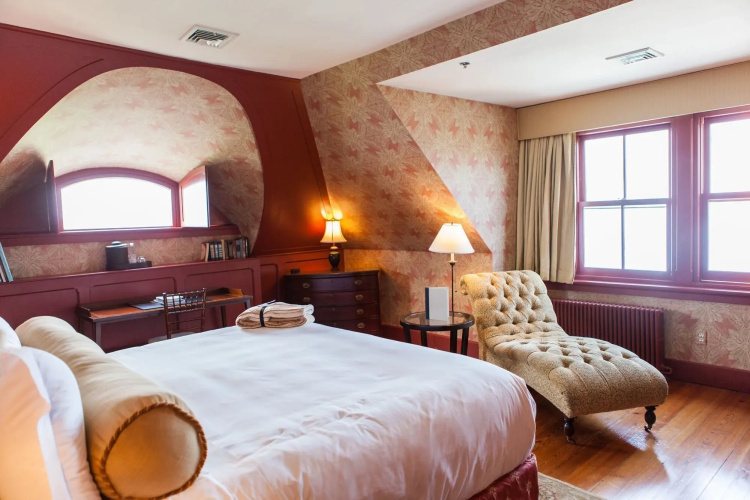 Castle Hill Inn